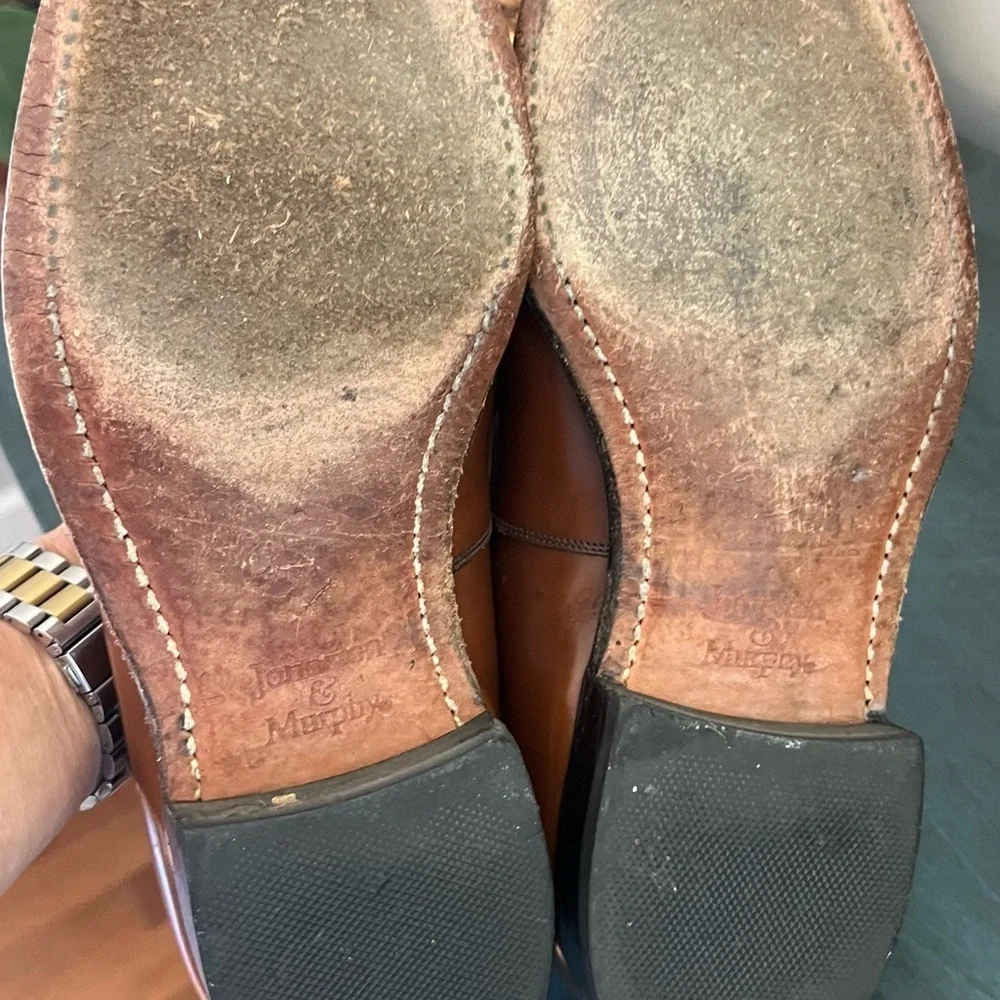 Johnson & Murphy Cellini tassle loafers tan men’s  10.5
